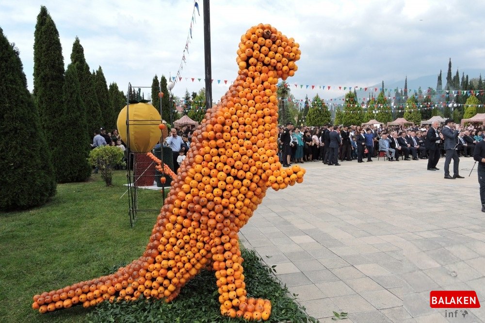 Balakəndə keçirilən III Xurma festivalı rəngarəng tədbirləri ilə iştirakçılara xoş əhval-ruhiyyə bəxş edib-FOTO