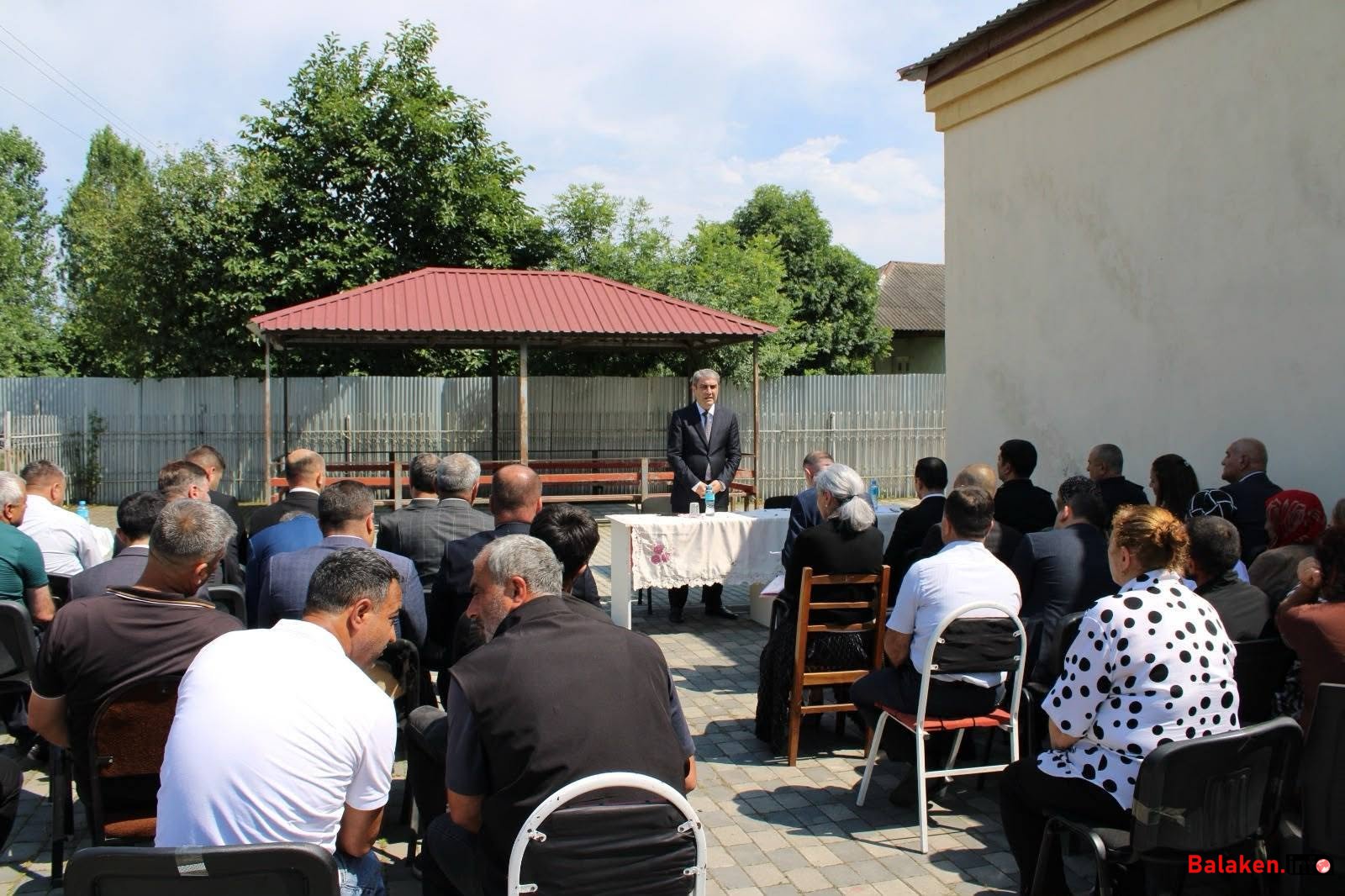 Balakəndə növbəti səyyar qəbul İsaxlıgirmə kəndində keçirilib